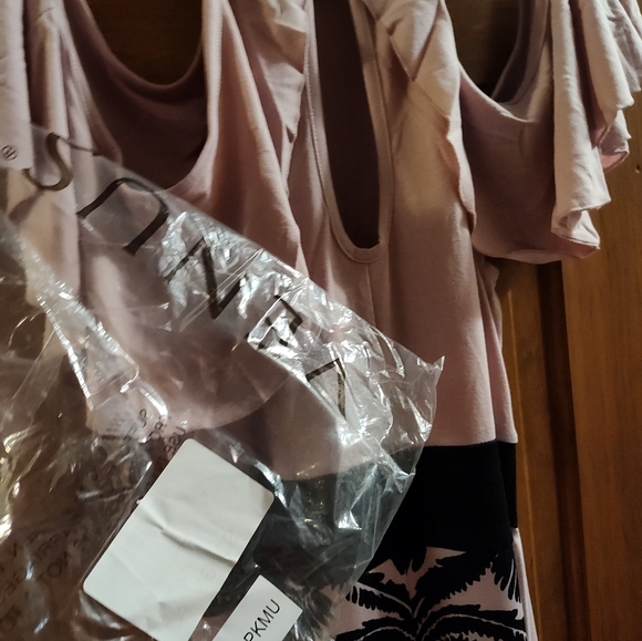 Venus NIP women's medium cold shoulder maxi dress - Picture 8 of 8